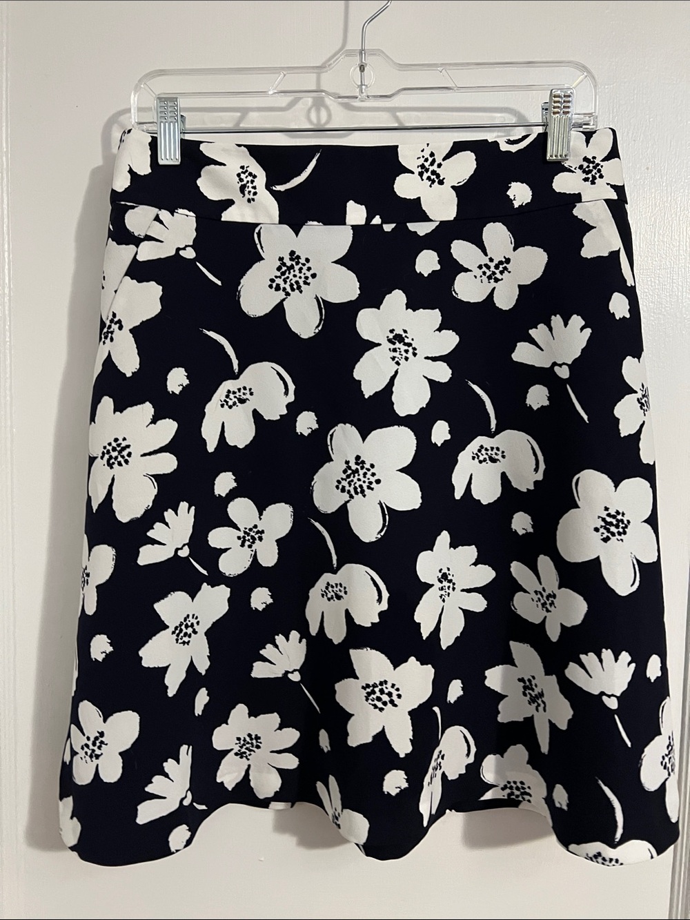 Ann Taylor Black and White Floral A-Line Skirt